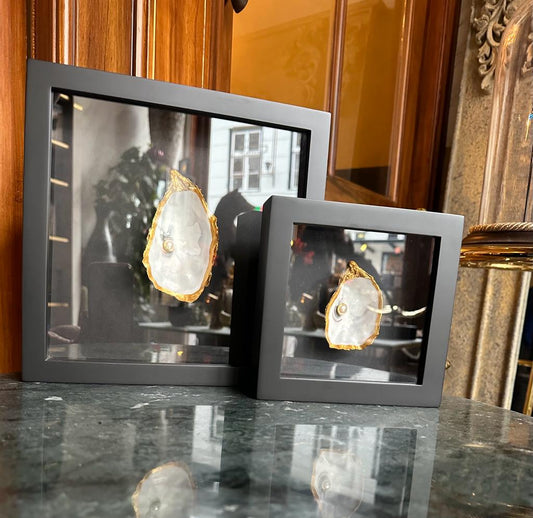 Gouden oester met parel in lijst- Klein