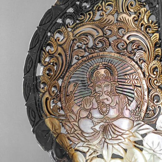Ganesha - Gegraveerde parelmoer schelp