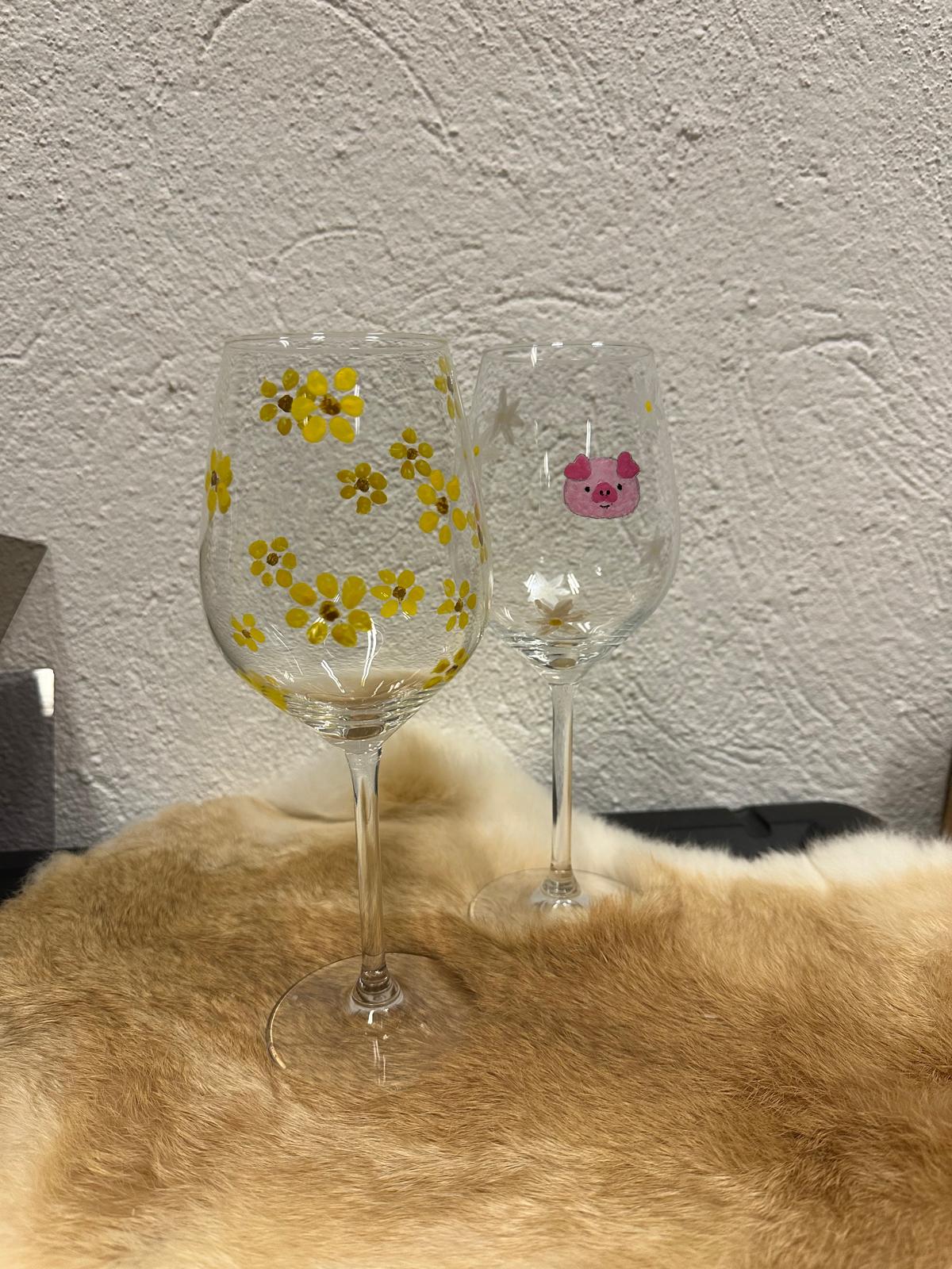 Cheers to Art: Wijnglazen Schilderen met Wijn en Hapjes