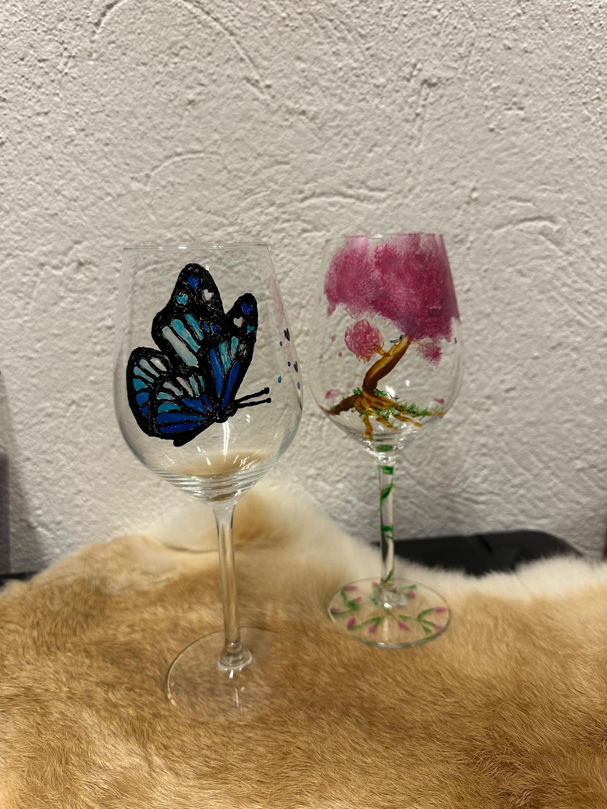 Cheers to Art: Wijnglazen Schilderen met Wijn en Hapjes